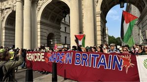 أغلق  300 شخص مدخل وزارة الخارجية البريطانية- الصفحة الرسمية لحركة "عمال من أجل فلسطين حرة" - إكس