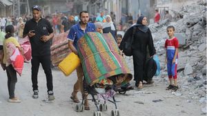 أمر جيش الاحتلال السكان والنازحين في أجزاء من مناطق بمخيم البريج المكتظة بالنازحين بالإخلاء- فيسبوك