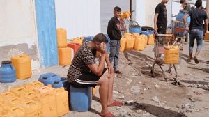 البحث عن الماء مهمة صعبة في غزة وتتطلب الوقوف في طوابير طويلة- شبكة قدس
