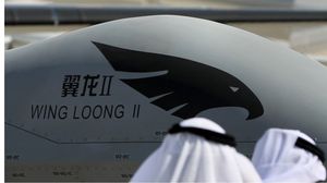 المسيرة الصينية وينغ لونغ حلال معرض دبي للطيران- جيتي