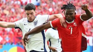 يواجه منتخب إنجلترا في دور نصف نهائي البطولة الفائز من مباراة تركيا وهولندا- euro24 / إكس