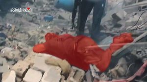 أغار مقاتلون من القسام على تجمع لجنود وآليات الاحتلال في خانيونس واستهدفوا آليتين وجرافتين عسكريتين وقتلوا جنديا- إعلام القسام