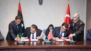 إن الاتفاقية تتضمن برامج متقدمة لرفع كفاءة الجيش الليبي من خلال التدريب العسكري، وتبادل الخبرات، والدعم الفني واللوجستي، بما يضمن تعزيز الجاهزية القتالية والمهنية للقوات المسلحة الليبية.. فيسبوك