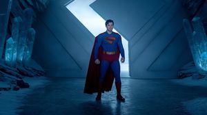 جرى وصف الفيلم بأنه أحد أكثر قصص الأبطال الخارقين ذات الصبغة السياسية- IMDB