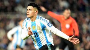 فاز ألمادا بكأس العالم مع منتخب الأرجنتين-  أتلتيكو / إكس