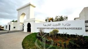 مصدر جزائري: منح جوازات السفر حق سيادي تمارسه الدولة الجزائرية تجاه مواطنيها، والاعتراف بها يفرض نفسه على الطرف الفرنسي بحكم القانون والاتفاقيات الثنائية". (واج)