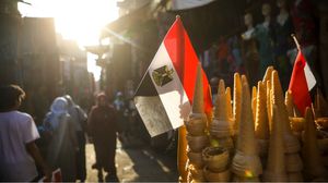 غزا شعار حزب "الجبهة الوطنية" الساحة العامة في مصر- جيتي
