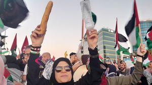 توجه المحتجون نحو السفارة الأمريكية - عربي21
