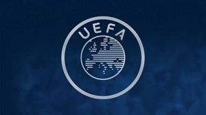 شملت العقوبات أيضا نادي ليون الفرنسي بغرامة مالية بلغت 12.5 مليون يورو- sky/ إكس