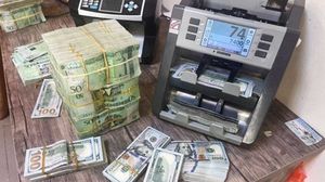 أعلن المركزي الليبي في بيانه عن تخوفه من إسهام هذه الأموال في عمليات غسيل الأموال وتمويل الإرهاب.