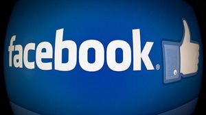 "فيسبوك" يجري تحقيقا بعد إعادة الخدمة بشكل كامل - أ ف ب