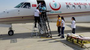 طائرة إسعاف تركية تفتتح جسرا جويا بين غزة وتركيا - الأناضول
