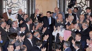 نواب سوريون يصفقون للأسد - (وكالات محلية)