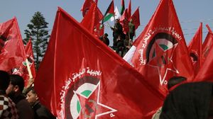 جانب من تظاهرة لأفراد من الجبهة الديمقراطية لتحرير فلسطين - (وكالات محلية)