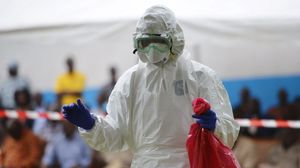 أودت إيبولا بحياة 2453 شخصا في غرب أفريقيا - الأناضول