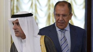التقى الجبير نظيره الروسي بموسكو مؤكدا الموقف السعودي من نظام الأسد - أ ف ب
