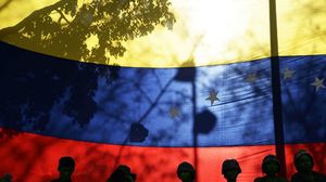 يشهد الاقتصاد الفنزويلي المعتمد على النفط ركودا شديدا وانهيارا للعملة المحلية- أ ف ب 