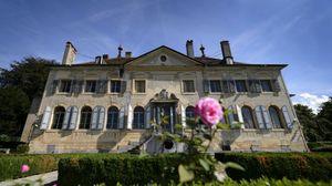 القصر المعروض للبيع في سويسرا - أ ف ب