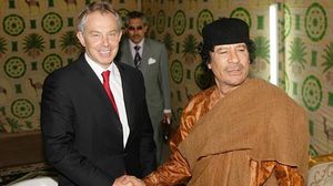 بلير حاول إنقاذ صديقه القذافي في ليبيا لكنه لم يفلح - التايمز