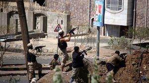 أفاد المركز الاعلامي التابع للجيش في تعز بأن اشتباكات عنيفة دارت بين القوات الحكومية ومليشيا الحوثي- جيتي