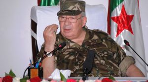يترقب الجزائريون موقف قيادة الجيش من التطورات الأخيرة التي شهدتها البلاد وسط الرفض التام لإجراء الانتخابات الرئاسية- أرشيفية