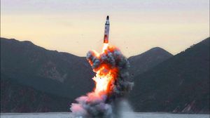 واحدة من التجارب الأخيرة أطلق فيها صاروخ عابر للقارات من تحت البحر- وكالة الأنباء الكورية الشمالية