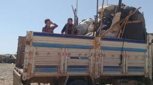 ناشطون وثقوا حالات تزوح كثيفة من مخيم الحدلات مع قصف قوات النظام السوري- عربي21