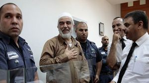 محامي الشيخ رائد صلاح لا يستبعد أن تقرر محكمة الاحتلال سجنه إداريا- ناشطون 