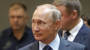 الصحيفة الروسية نقلت عن محلل إسرائيلي قوله إن نتنياهو هو من رغب بإحضار كوهين للقاء بوتين- جيتي
