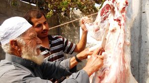 انتقطاع الكهرباء عن قطاع غزة يشغل الأهالي في كيفية حفظ الأطعمة- عربي21