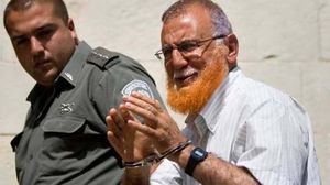 النائب أبو طير أمضى أكثر من 30 عاما متنقلا بين سجون الاحتلال- أرشيفية 