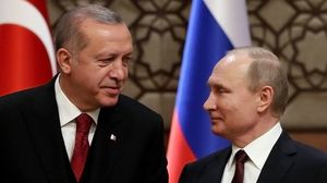 أوضح بوتين أن الجهود المشتركة لموسكو وأنقرة تساهم بشكل حاسم في مسيرة الحل السياسي بسوريا- جيتي