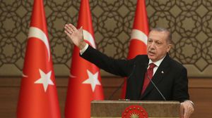 شقير قال إن تركيا مع أردوغان بالتأكيد ستجتاز الأزمة- جيتي 