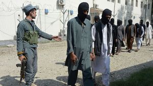 استسلام المسلحين من تنظيم الدولة للقوات الحكومية يتم لتلافي تصفيتهم من قبل مسلحي حركة طالبان- جيتي