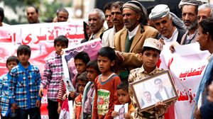 وزير الخارجية اليمني توقع طرح مسألة الأسرى في مباحثات الشهر المقبل- جيتي 