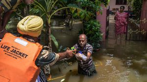 الحكومة الهندية: تلتزم بتلبية احتياجات الإغاثة وإعادة التأهيل عبر الجهود المحلية جيتي 