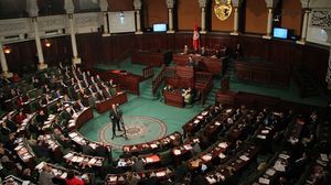 يتكون البرلمان التونسي من ثماني كتل تحتل فيها كتلة النهضة الصدارة بـ68 نائبا، تليها كتلة نداء تونس بـ55 نائبا- جيتي