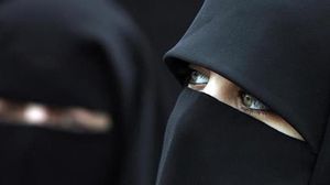 وافق الناخبون السويسريون على إجراء لحظر ارتداء النقاب الذي يغطي الوجه بالكامل- الأناضول