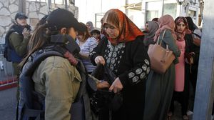 الكاتب: النساء الفلسطينيات بمثابة "العمود الفقري لمقاومة الاحتلال"- جيتي