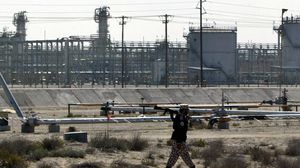 اتهم الغرب إيران بمهاجمة المنشآت النفطية السعودية - جيتي
