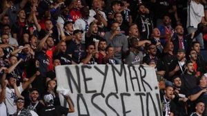 نيمار كان قد انتقل إلى باريس سان جيرمان قادما من برشلونة في صيف 2017 - فيسبوك