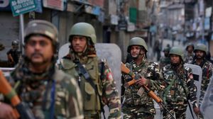 الآلاف اعتقلوا على يد القوات الهندية في كشمير ونقلوا لمراكز خارج الإقليم- الكونفدنسيال