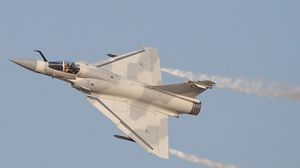 ذكرت مصادر أن الطيران الإماراتي قصف موقعا للجيش اليمني في منطقة الكود بين عدن وأبين- فليكر