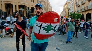 فقدت الليرة اللبنانية نسبة 80% من قيمتها منذ اندلاع التظاهرات المطالبة بالإصلاحات - جيتي