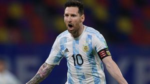 وعرض الفيديو صورًا لميسي (34 عاما) وهو يحتفل بأهداف سجلها بقميص منتخب الأرجنتين- أ ف ب