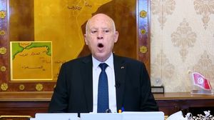 تتهم القوى السياسية سعيد باحتكار السلطات في البلاد- الرئاسة التونسية على فيسبوك