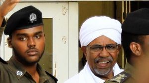 الرئيس السوداني المعزول عمر البشير يرفض تسليمه للجنائية الدولية  (الأناضول)
