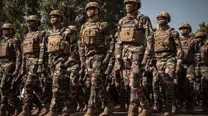 يقود الجيش المالي حربا ضد مقاتلين موالين لتنظيم القاعدة وسط البلاد - جيتي