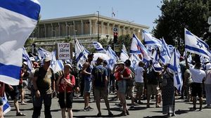 أطباء إسرائيليون ينوون ترك "إسرائيل" بسبب الأزمة السياسية الداخلية- الأناضول