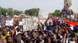 هبّ جنرالات النيجر وأطاحوا برئاسة المدني المنتخب محمد بازوم- جيتي